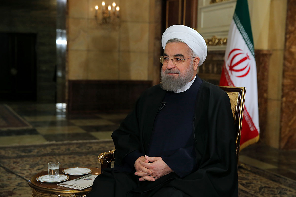 دکتر روحانی درگذشت مادر شهیدان مومنی را تسلیت گفت