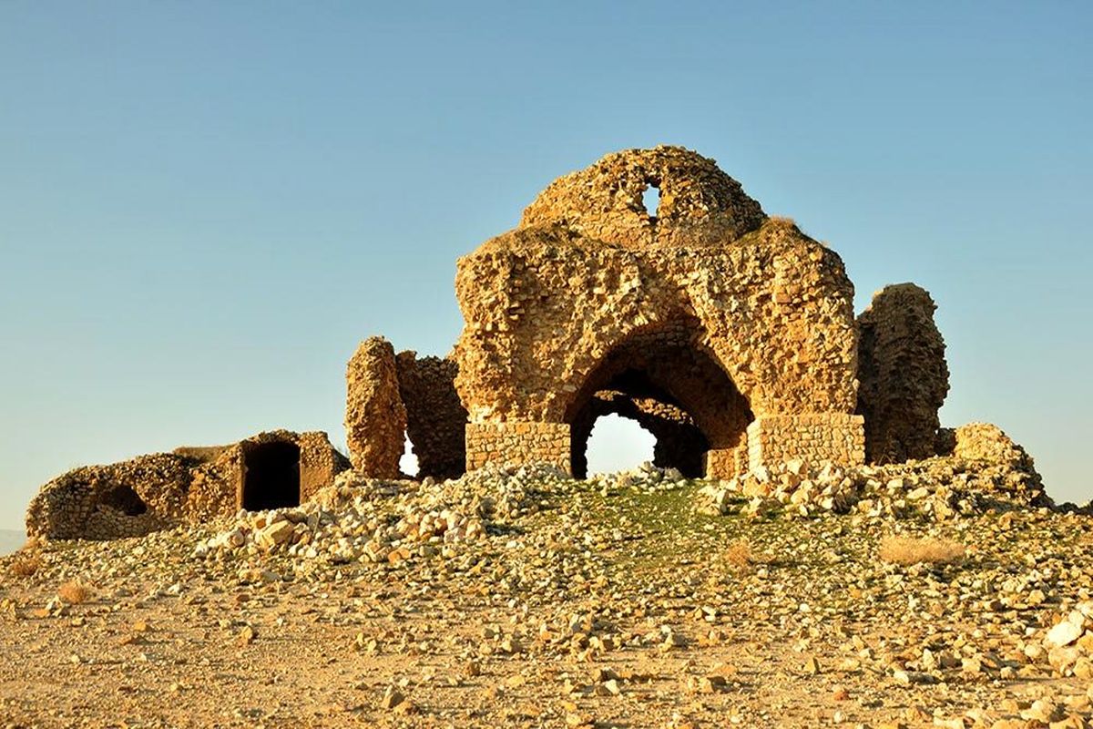 چهار طاقی تل جنگی-فراشبند