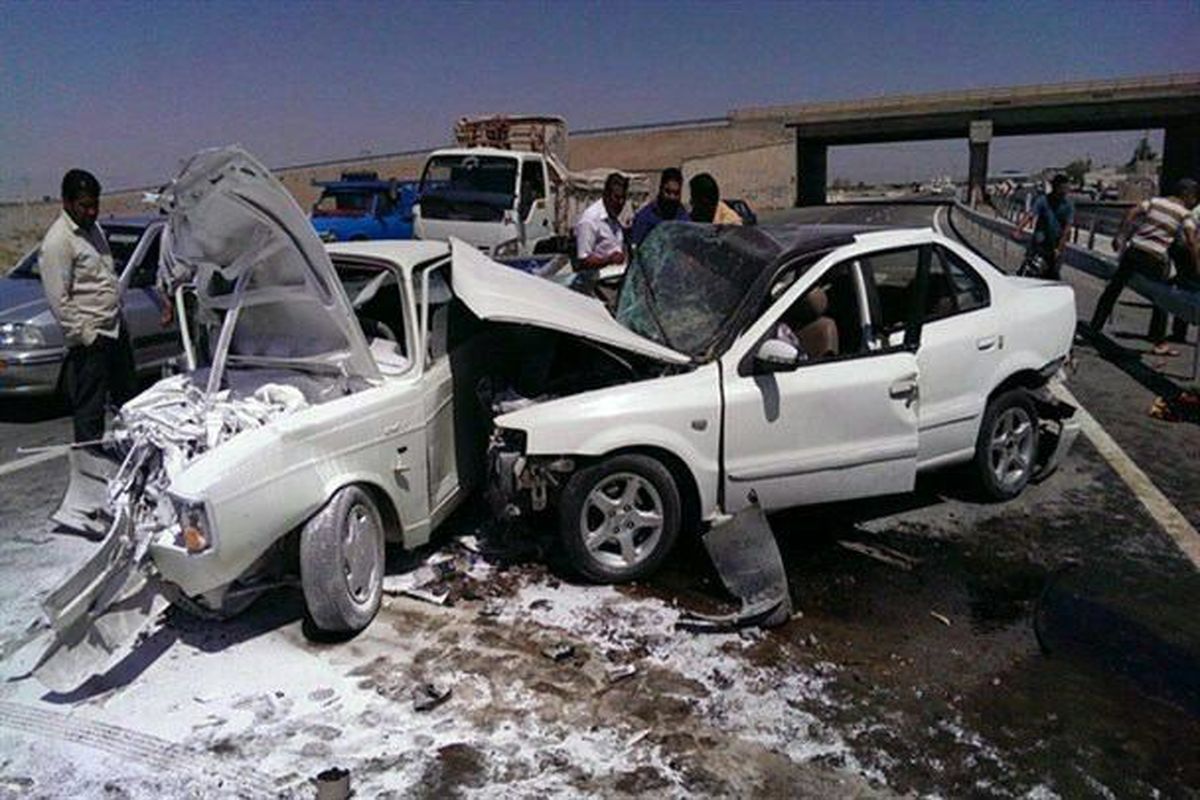 تصادف در محور کرج-قزوین ۱۲ کشته و زخمی برجای گذاشت