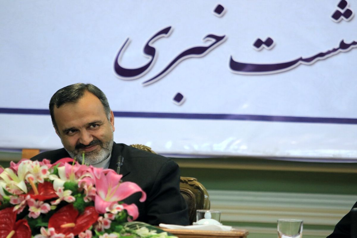 مدیرکل ورزش و جوانان استان تلاش بی شاعبه ای را برای اعتلای ورزش داشته است