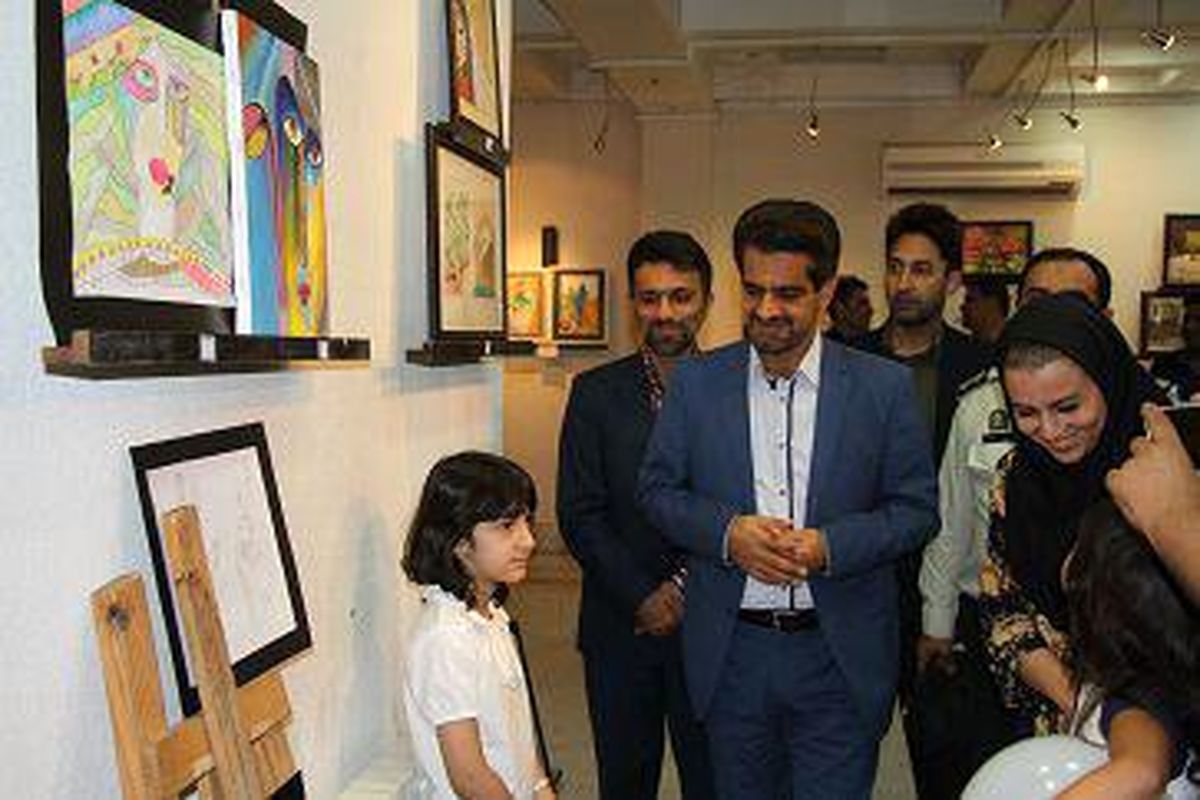 افتتاح نمایشگاه هنری نقاشی کودکان در محمودآباد
