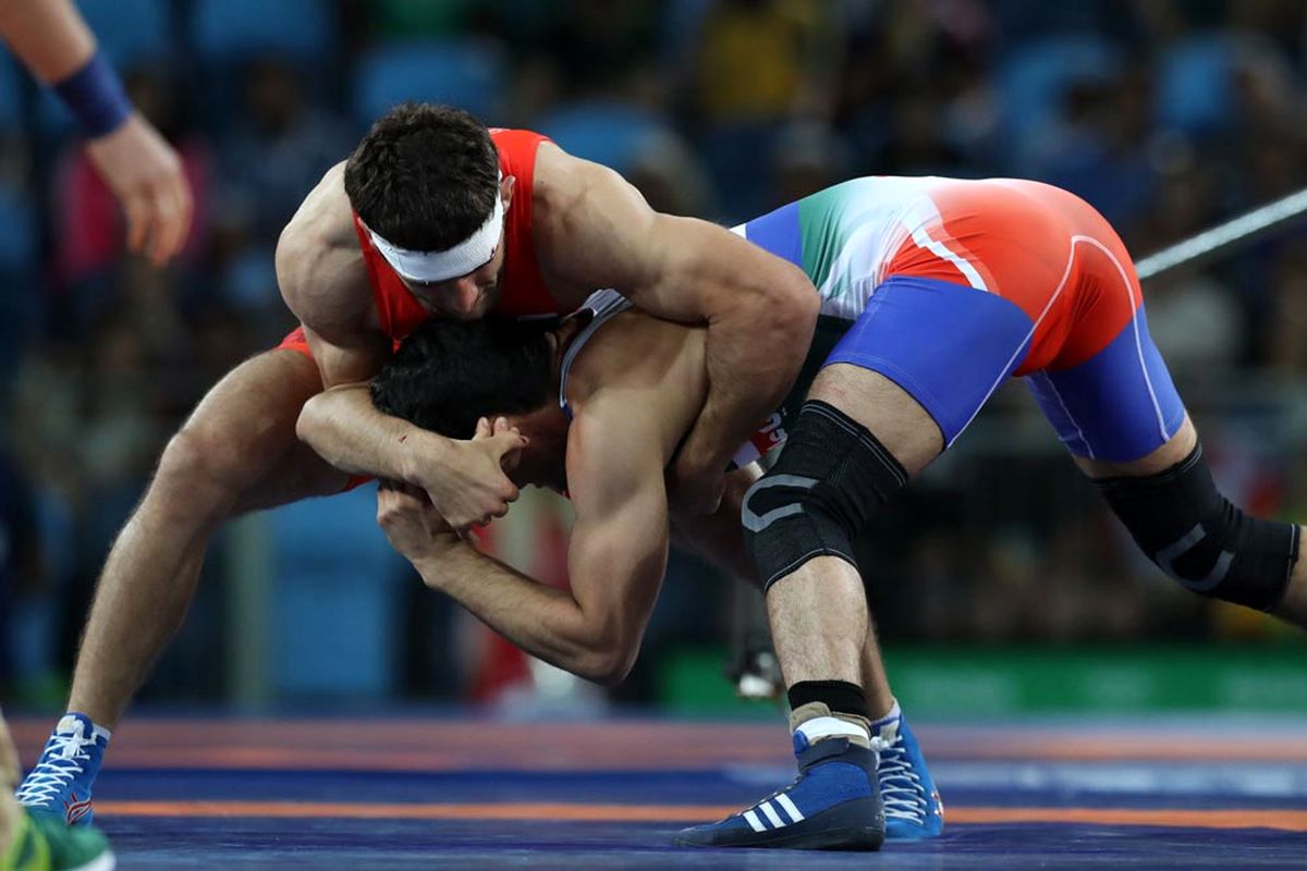 کسب مقام نایب قهرمانی قوچان در مسابقات کشتی آزاد استان