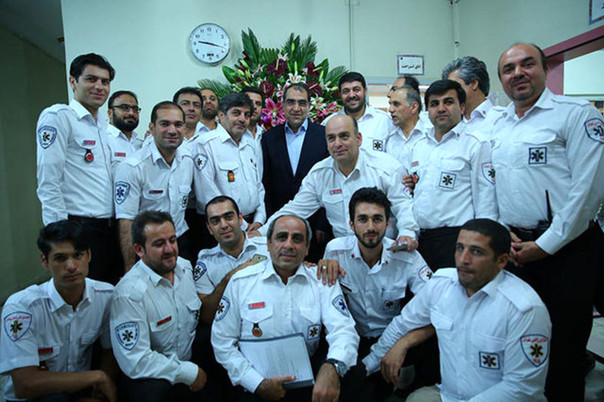 بازدید وزیر بهداشت از پایگاه‌های ۱۱۵ تهران
