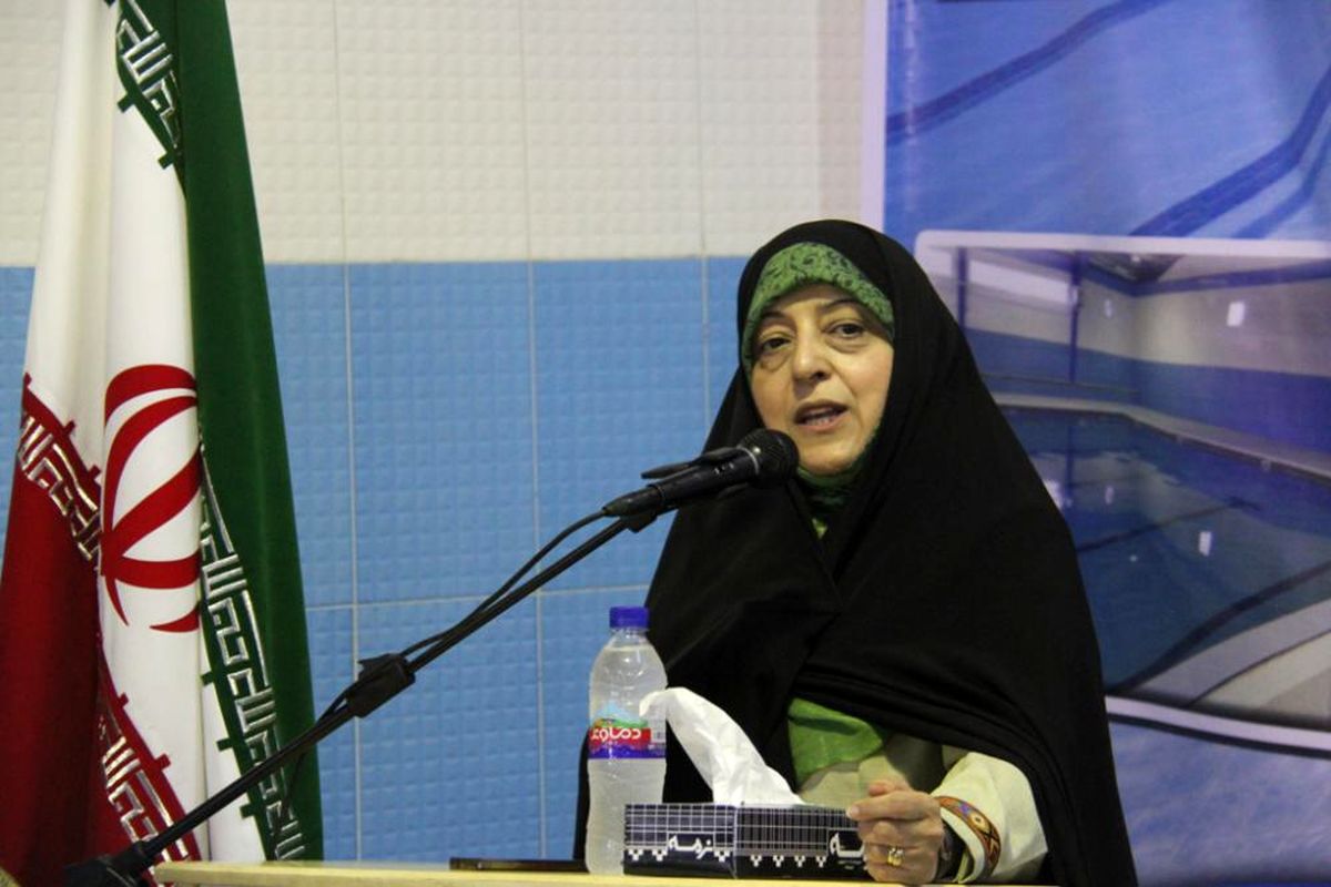 دکتر ابتکار خبر داد؛ نصب پرچم آبی در مناطق سالم ساحلی خزر/ به کیمیا علیزاده افتخار می کنیم