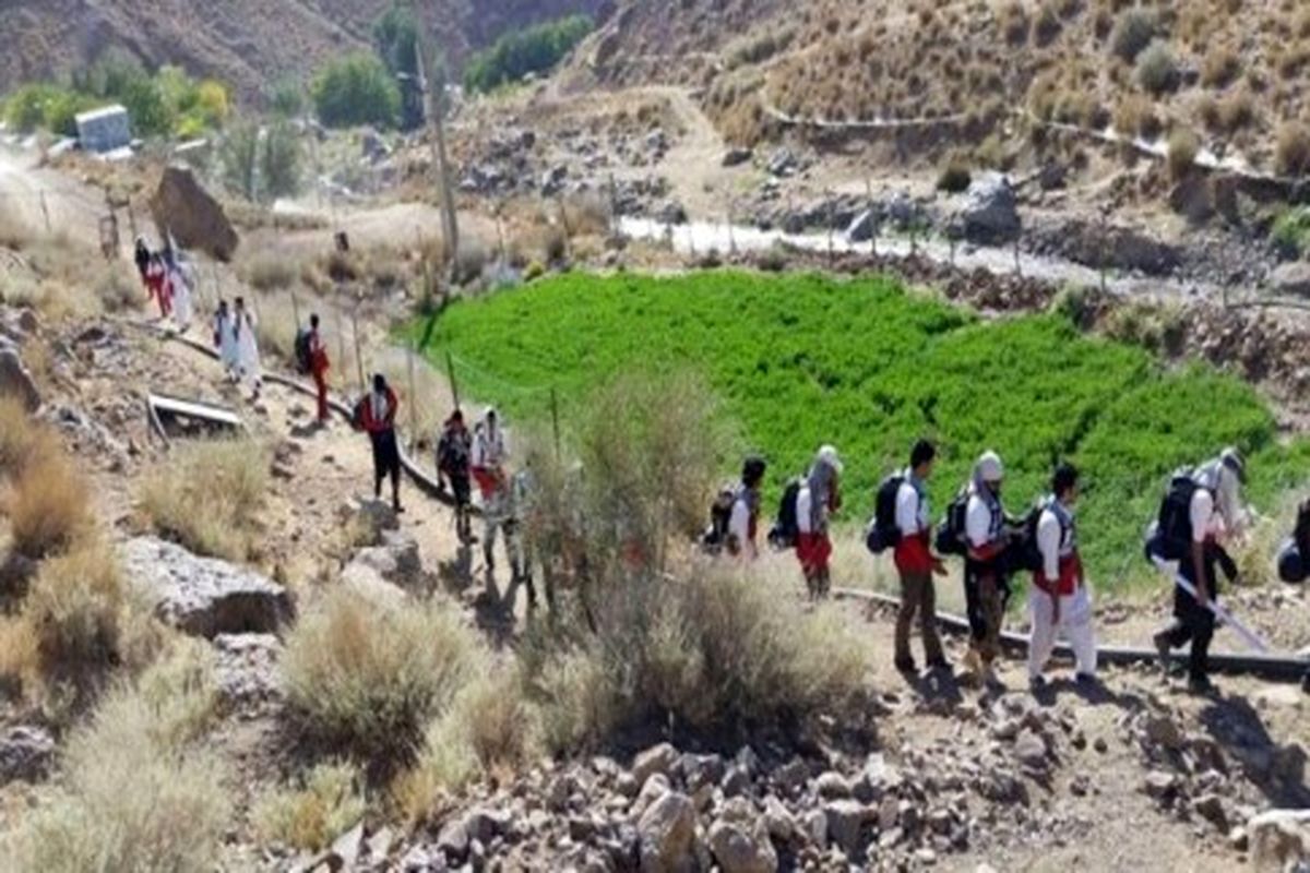 صعود کانونهای دانشجویی جمعیت هلال احمر سیستان و بلوچستان به قله تفتان