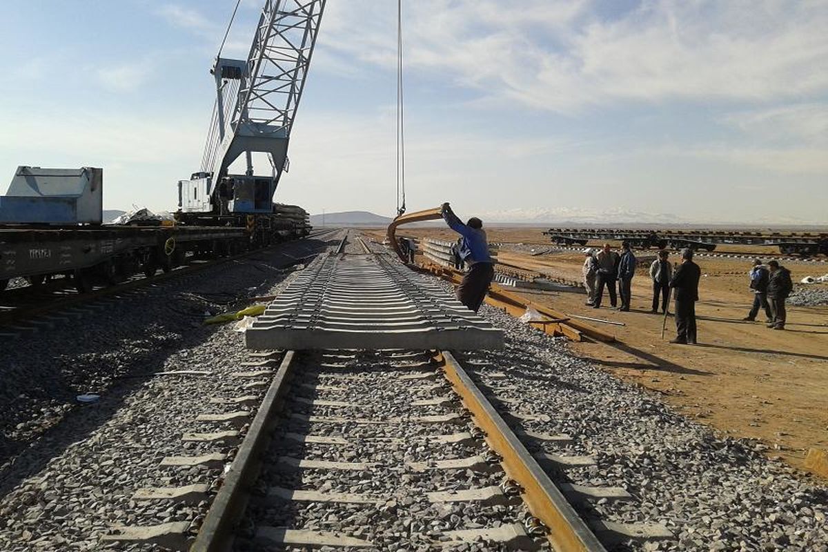 پیشرفت فیزیکی ۳۵ درصدی راه‌آهن چابهار- ایرانشهر