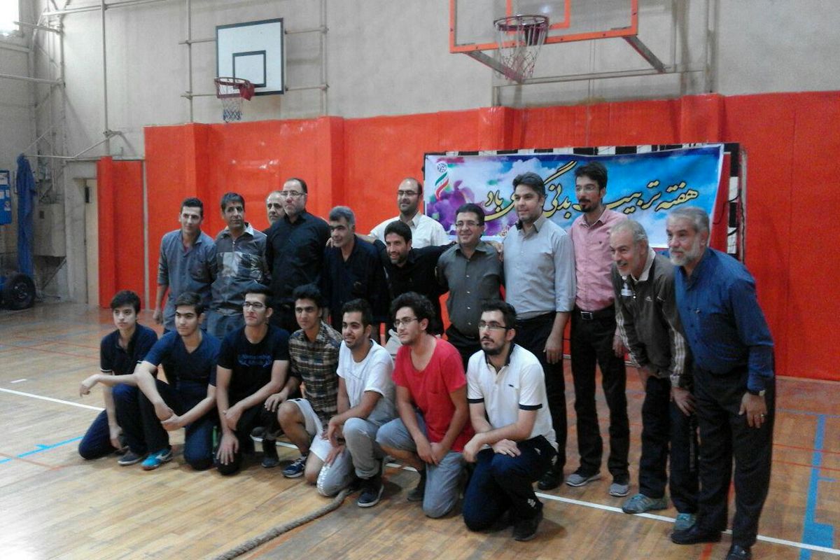 همایش ورزشهای همگانی برای دانشجویان و کارمندان دانشگاه خواجه نصیر