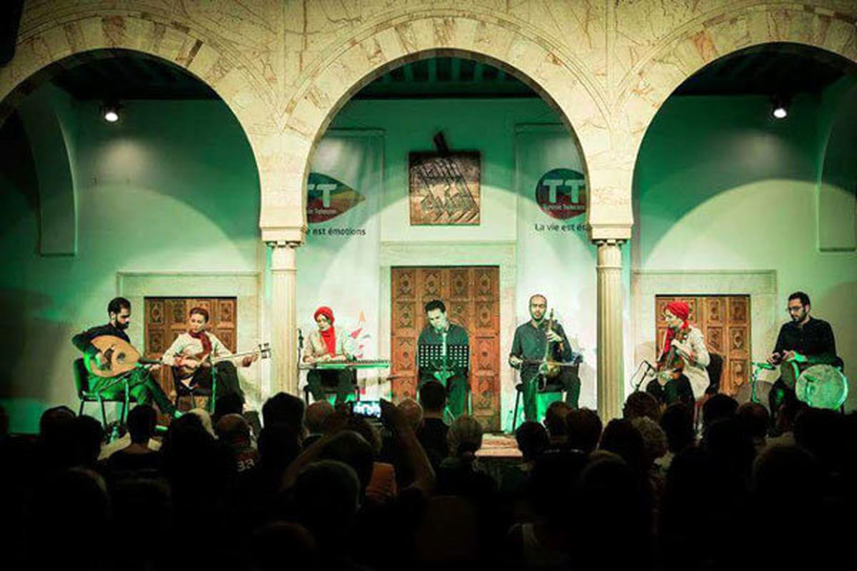 علاقه‌مندان موسیقی دنیا به تماشای گروه تهران آنسامبل نشستند