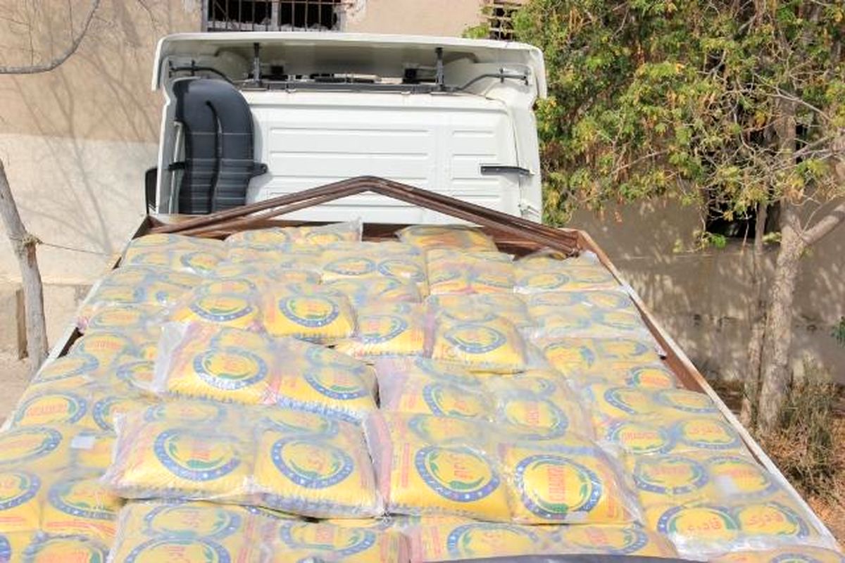 کشف ۲۷ تن برنج قاچاق در بستک