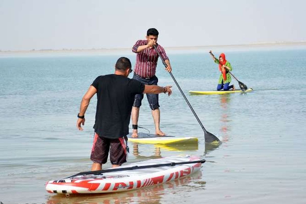 برگزاری نخستین کارگاه موج سواری در آبهای آرام منطقه سیستان