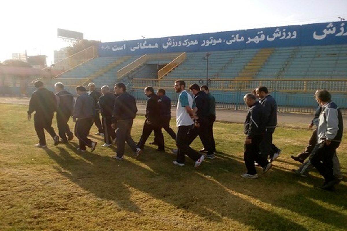 ورزش صبحگاهی و مسابقه طناب کشی در قزوین برگزار شد