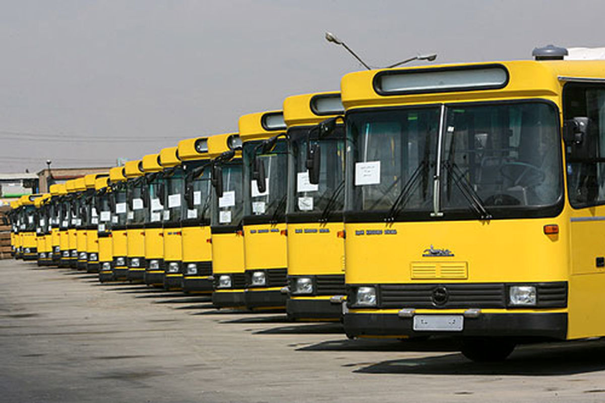 انتقال زائران ایرانی ازمرززرباطیه  عراق به کوت توسط ۵۰۰ دستگا ه اتوبوس شرکت واحد