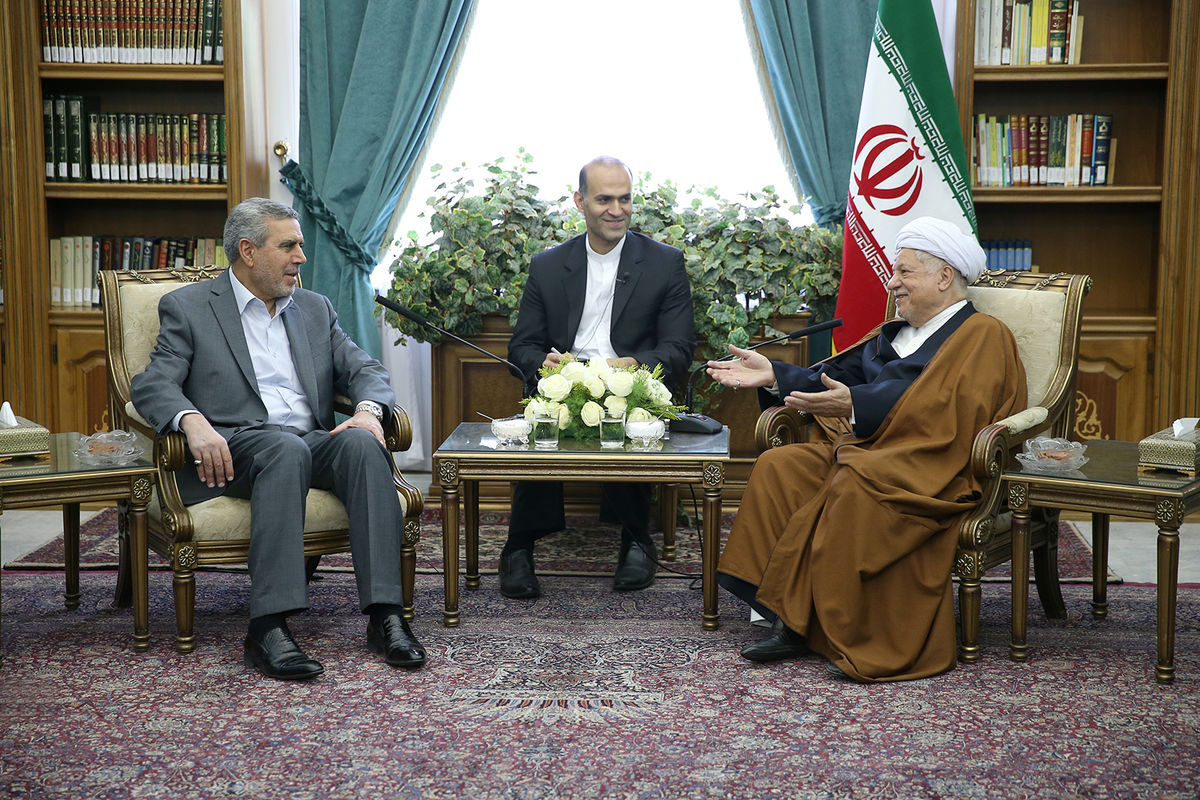 مردم دو کشور ایران و عراق باید برادرانه رفتار کنند