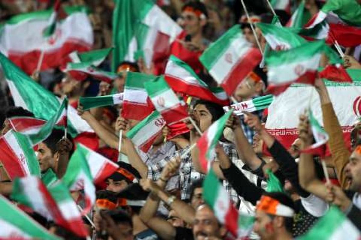 هواداران ایرانی در ورزشگاه عبدالرحمن+عکس