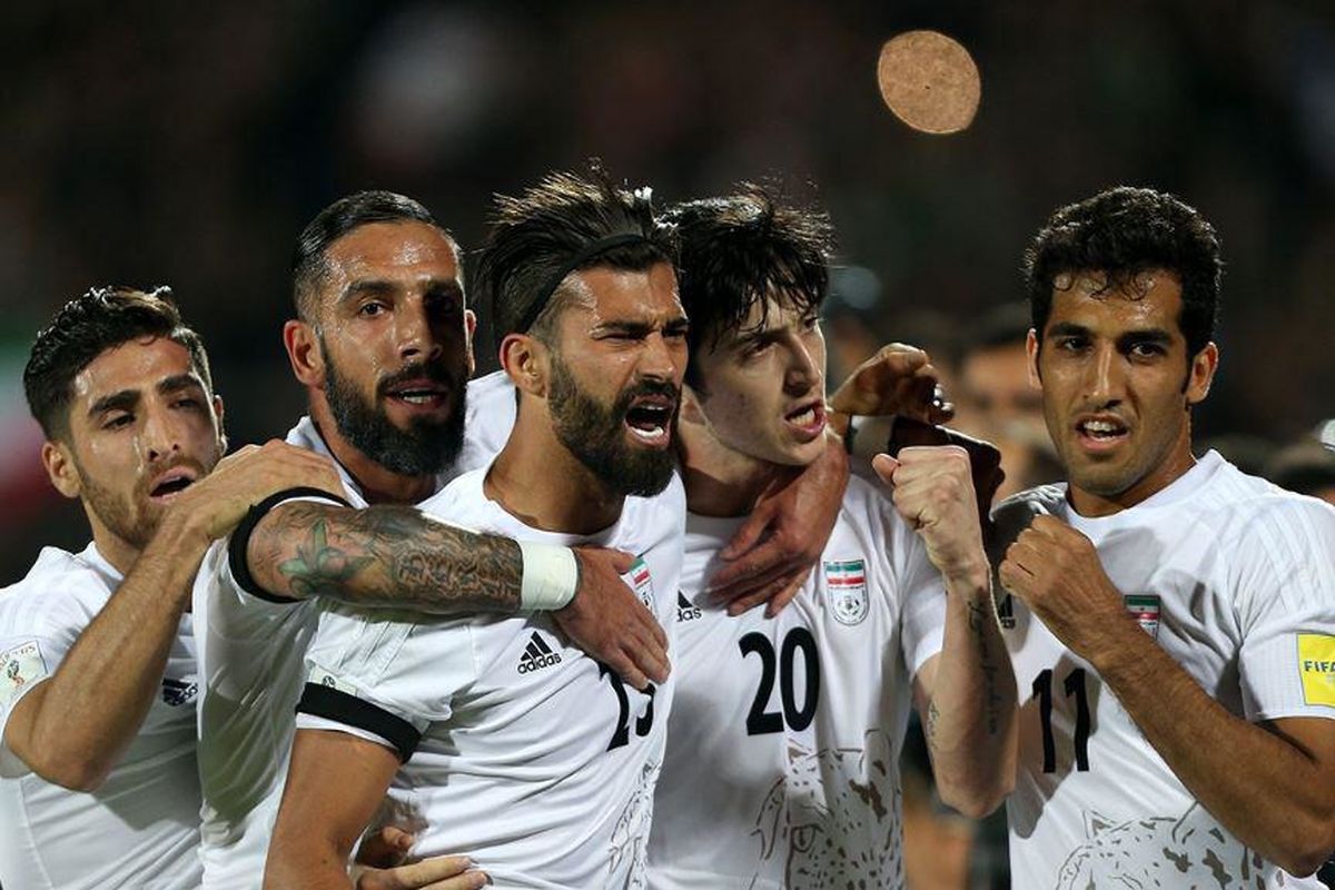 تیم ملی فوتبال ایران سال ۲۰۱۶ را با صدرنشینی به پایان رساند
