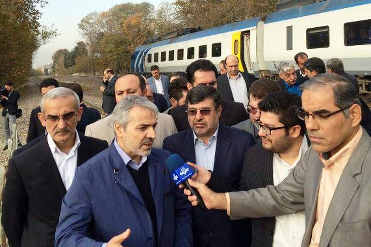 معاون رییس جمهور از خط راه آهن تهران- قزوین بازدید کرد