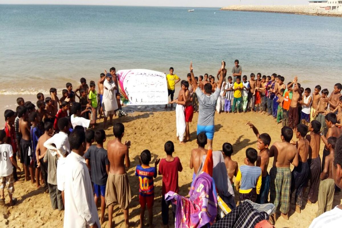 برگزاری جشنواره ورزشهای آبی و ساحلی در کنارک