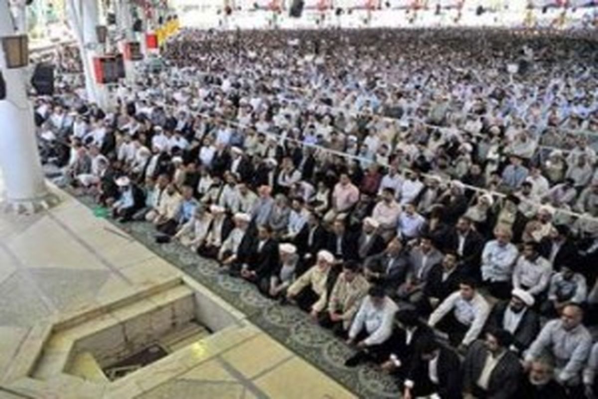 “تن‌تن و سندباد” در نماز جمعه+عکس