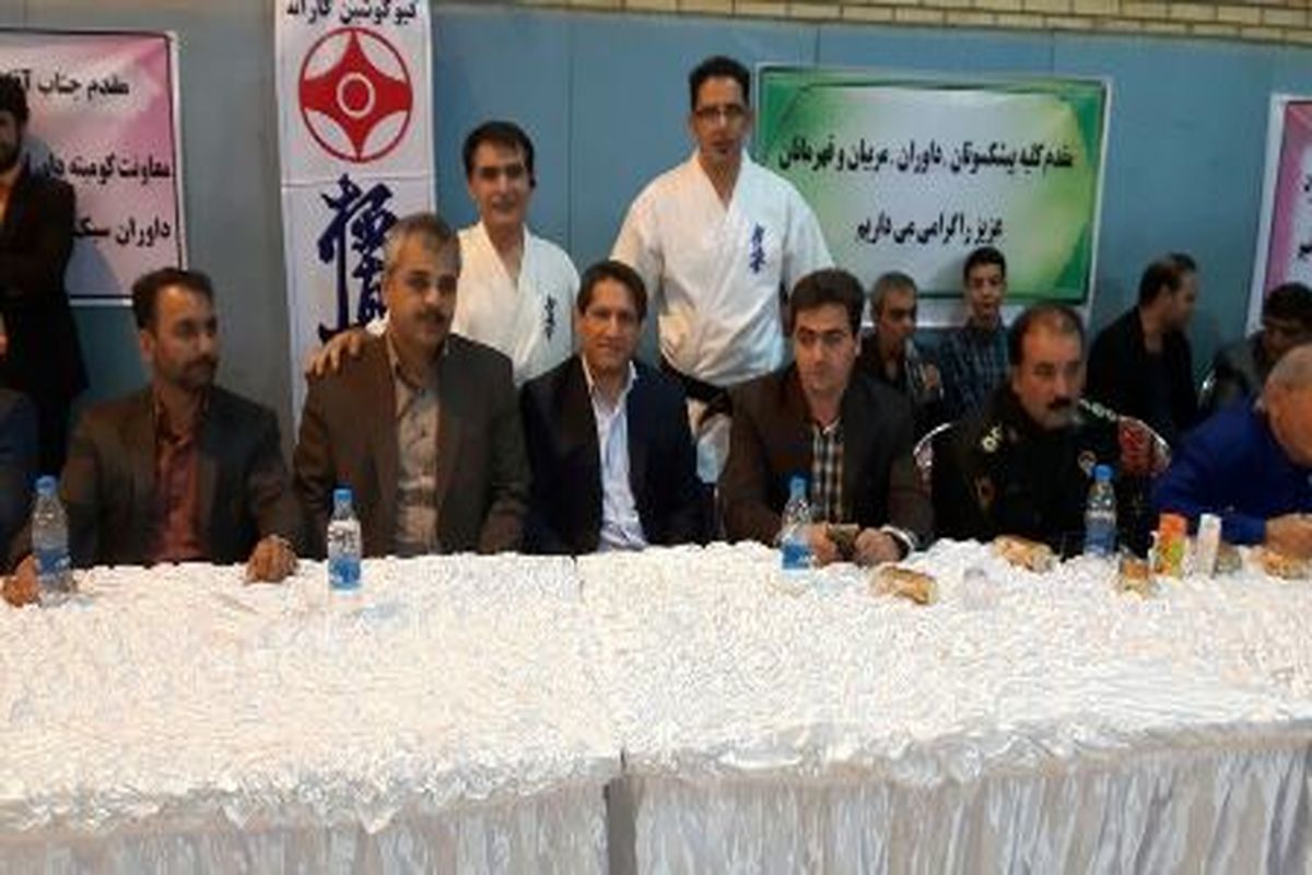 مسابقات قهرمانی سبک‌های آزاد کاراته در شهرستان ملارد برگزار شد