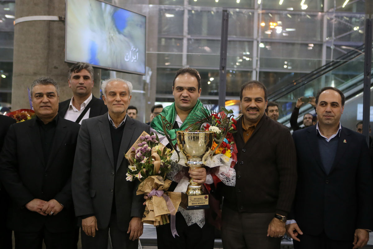 قهرمان اسنوکر جهان به ایران بازگشت