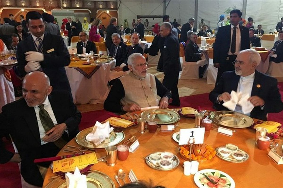 حضور ظریف در ضیافت شام نخست وزیر هند