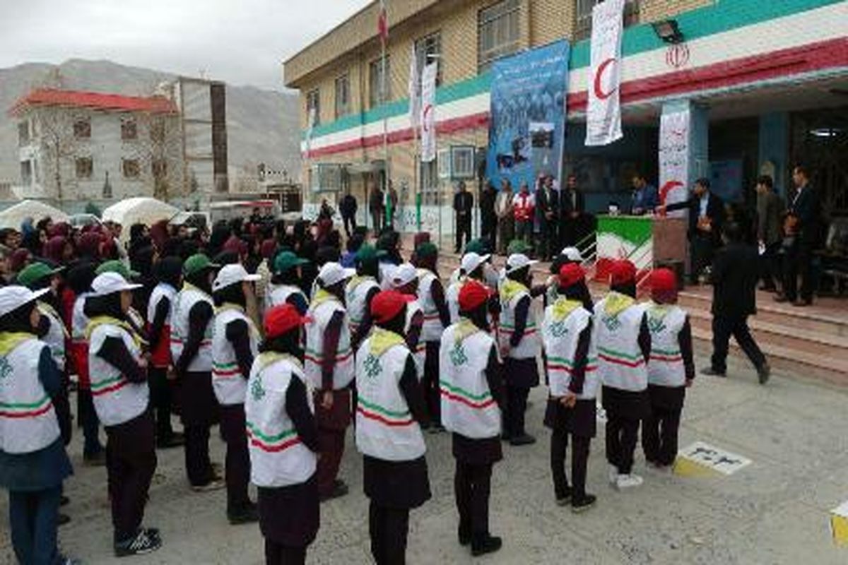 برگزاری مانور سراسری مقابله با زلزله و ایمنی در ۴ هزارو ۲۰۰ آموزشگاه استان