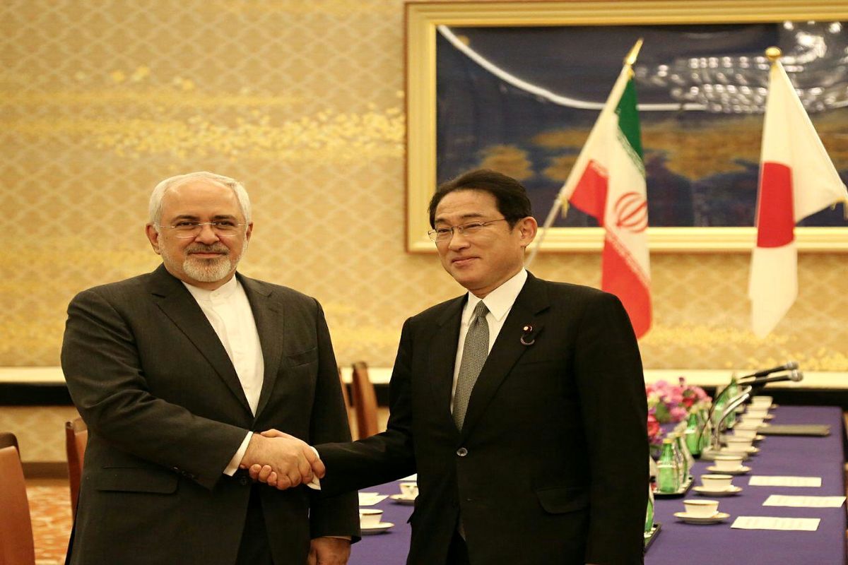 ظریف و وزیر امور خارجه ژاپن دیدار کردند