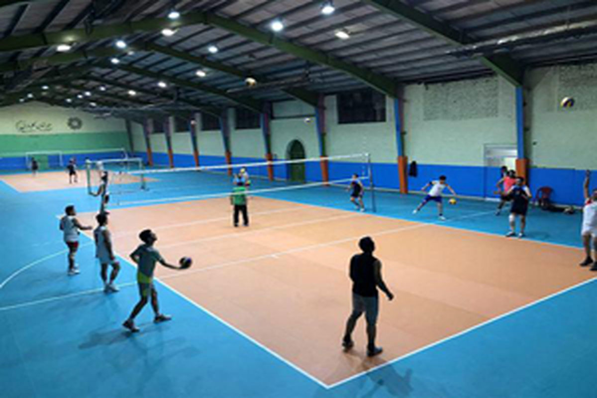 تمرینات آماده سازی تیم والیبال کارکنان شهرداری ارومیه