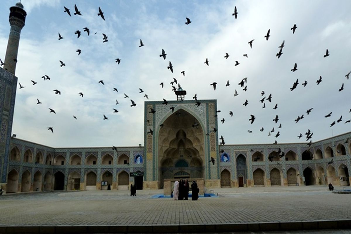 ورود موتورسواران به مسجد جامع ممنوع شد