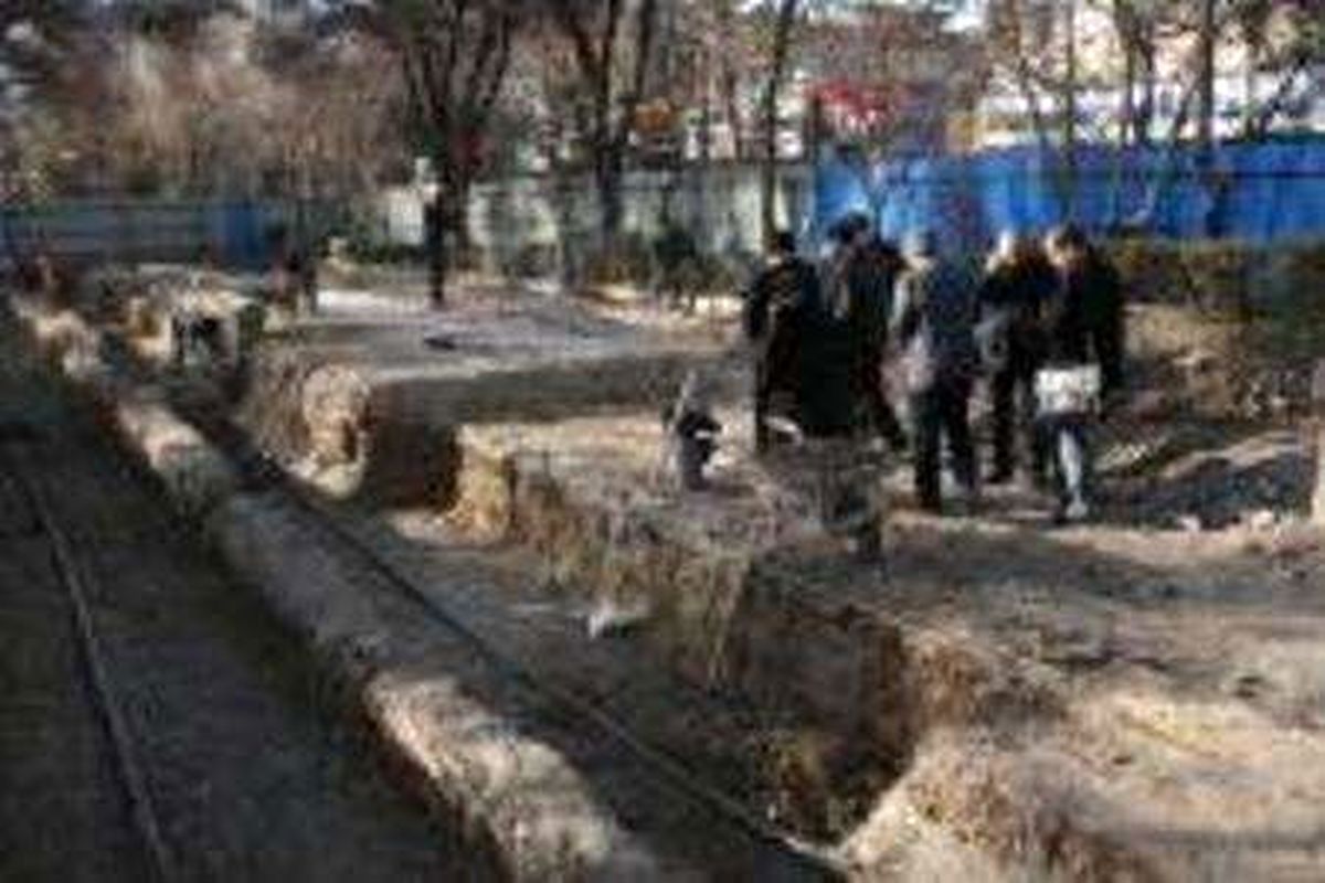 کشف جدار خارجی بلوار تفرجگاه تاریخی چهارباغ اصفهان