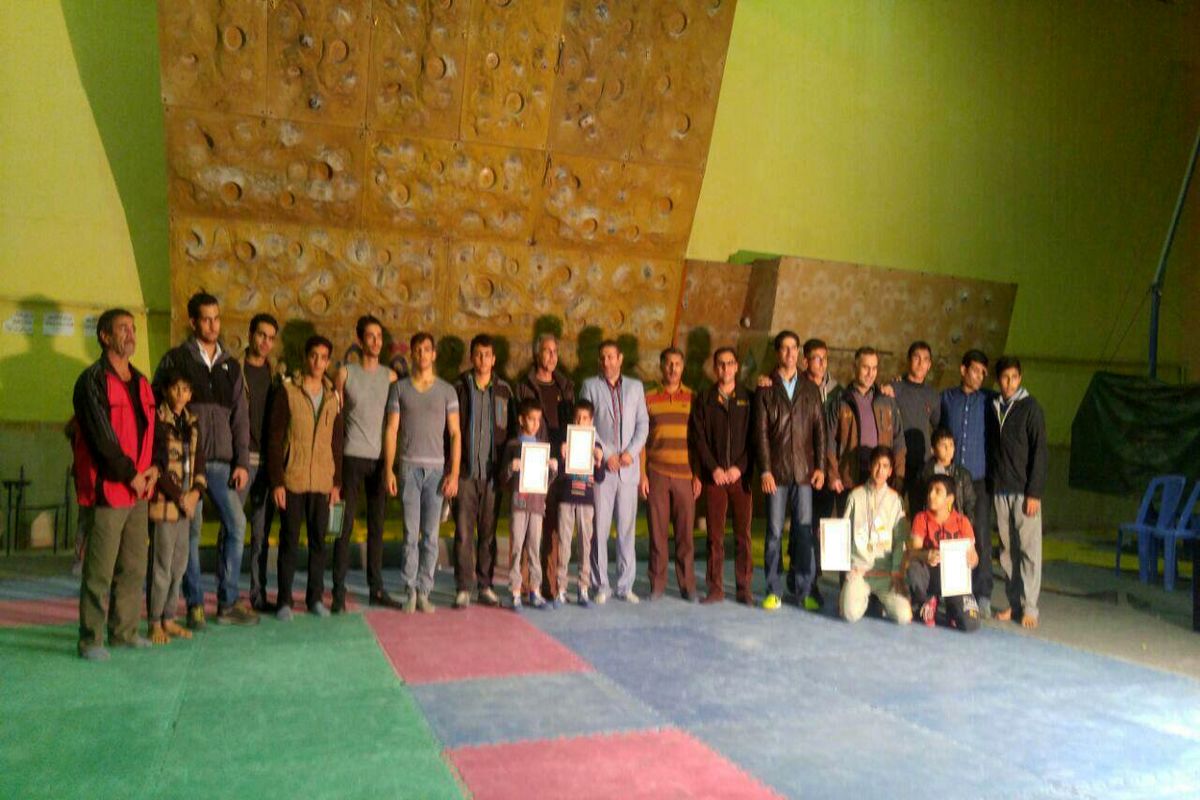 مسابقات سر طناب استان لرستان در نورآباد برگزار شد