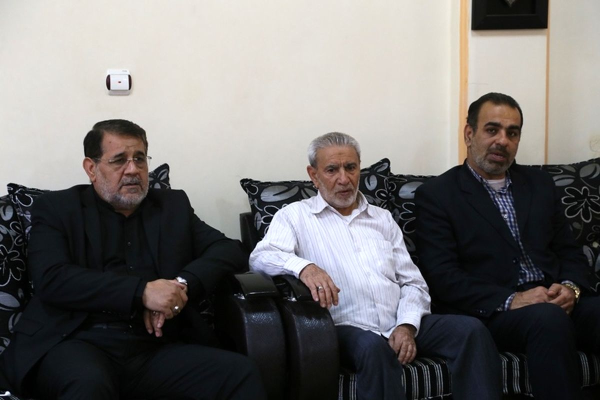 رشادت و فداکاری شهدای بسیجی سربلندی ایران اسلامی را رقم زد