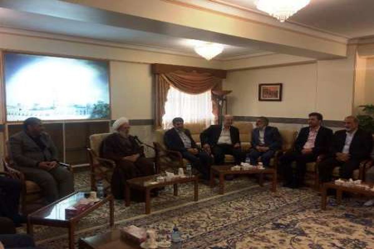 فرماندار و مدیران شهرستان ری با تولیت آستان مقدس حضرت عبدالعظیم(ع) دیدار کردند