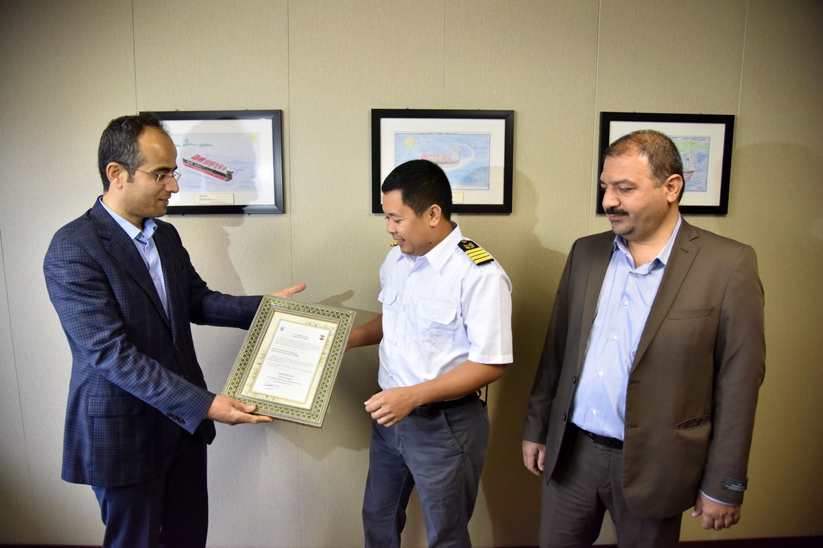 قدردانی از تلاش فرمانده کشتی خارجی برای نجات جان دریانوردان ایرانی