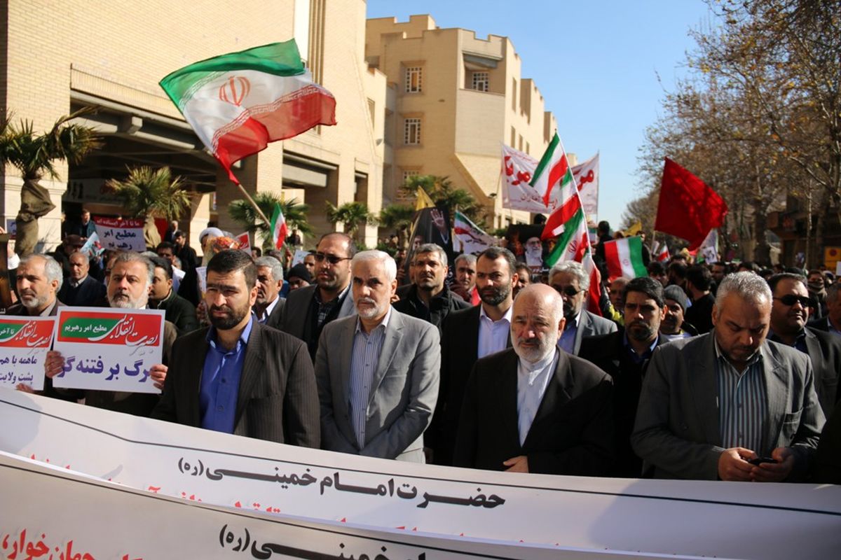 راهپیمایی عظیم و غیرتمندانه مردم فهیم استان در محکومیت تحریکات اخیر دشمنان انقلاب قابل تقدیر است
