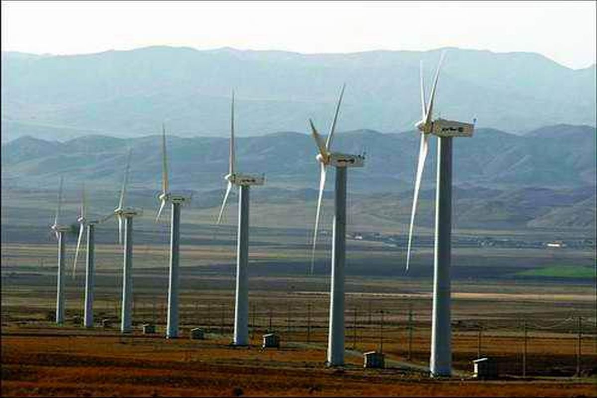 مجوز ساخت سه نیروگاه بادی با سرمایه گذاری خارجی در سیستان اخذ شد