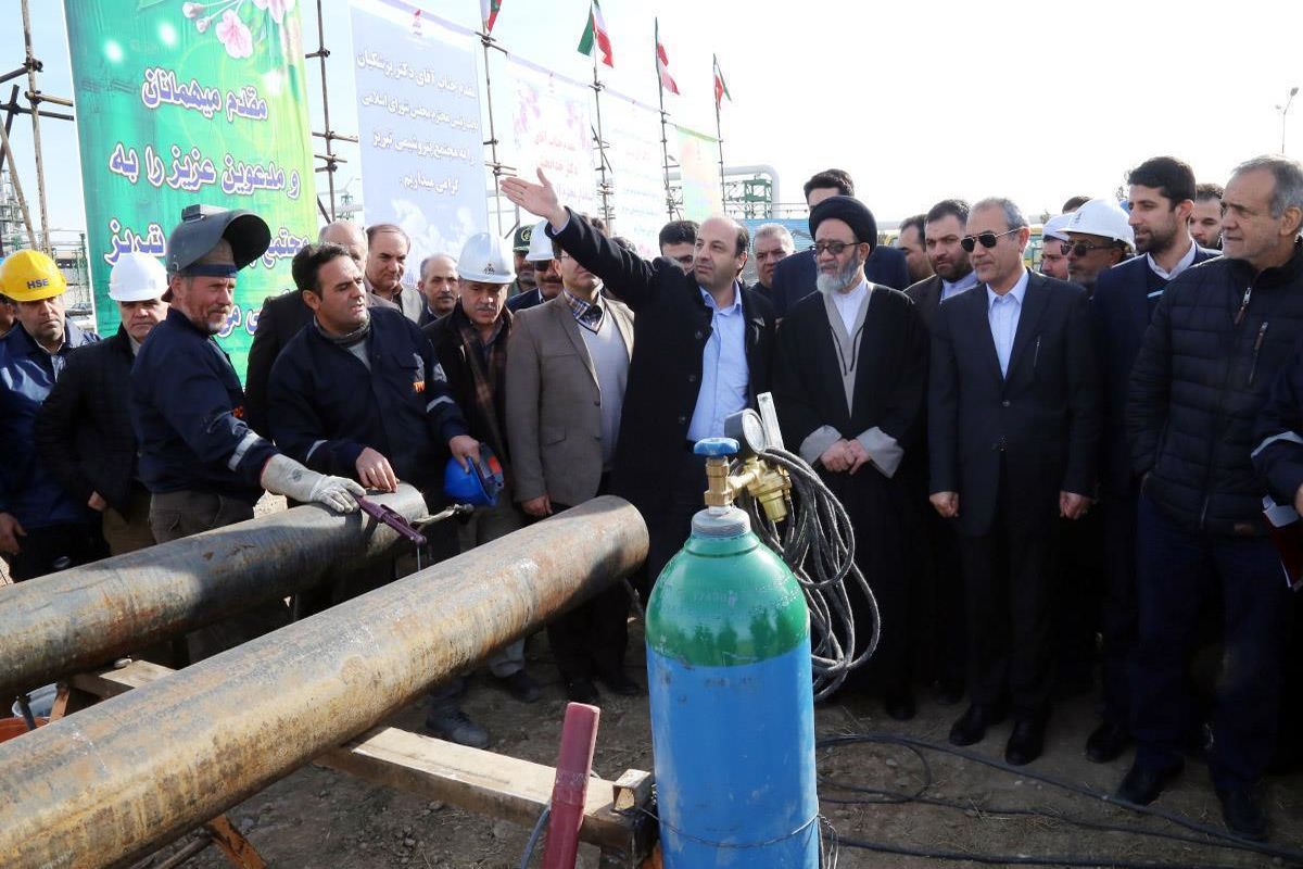 اجرای خط اتیلن غرب، پتروشیمی تبریز را به ظرفیت کامل تولید می‌رساند