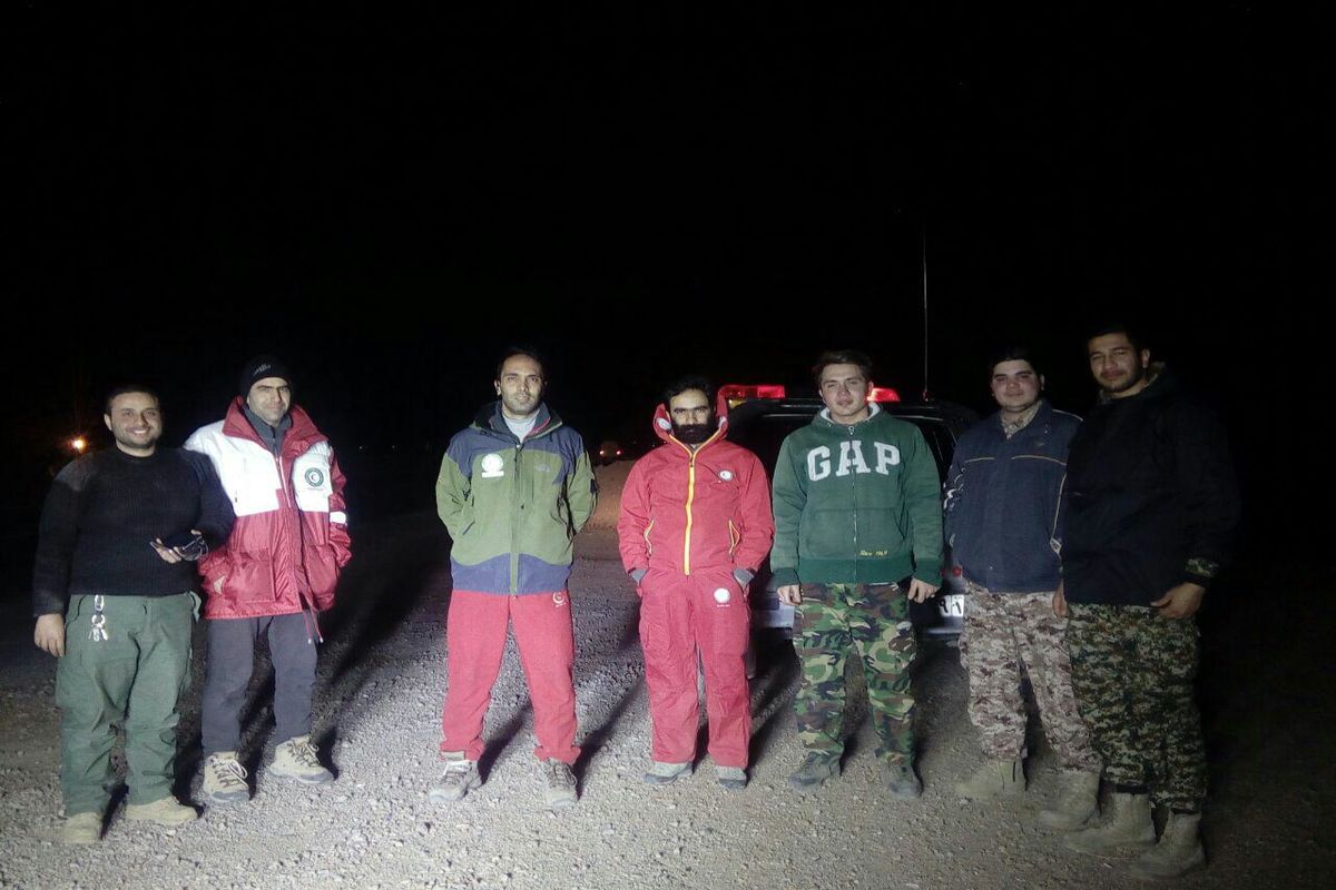نجات تیم آفرود سوار گرفتار شده در کوه های قوچان