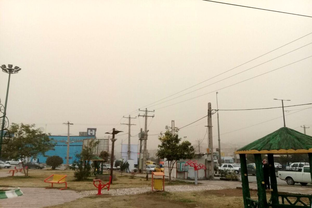 خطرناک بودن وضعیت کیفی هوا در سه شهرلرستان /پلدختر ۱۰ برابر حد مجاز