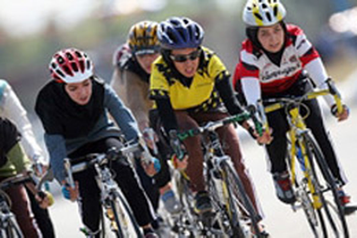 قضاوت ۲داور بانوی خراسانی درلیگ جوانان کشور