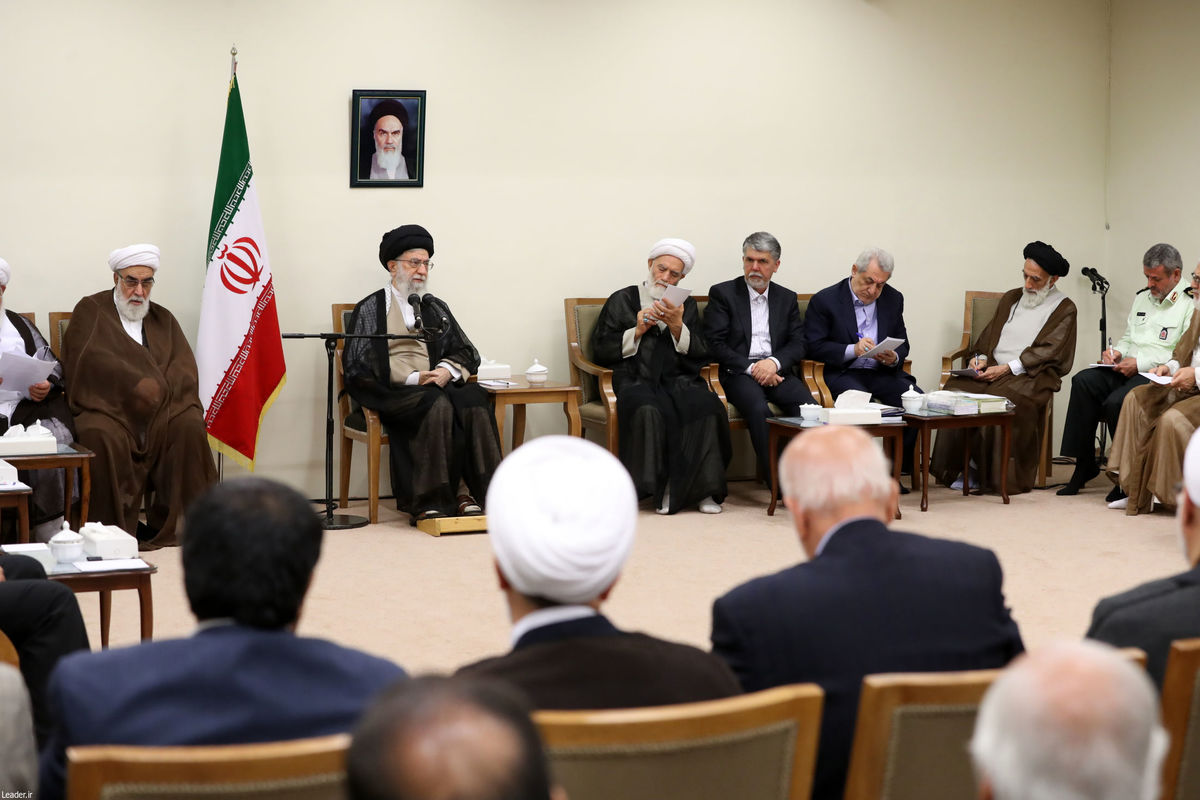 سلوک انقلابی و مردمی بودن دو امتیاز مهم مرحوم آیت‌الله آقانجفی