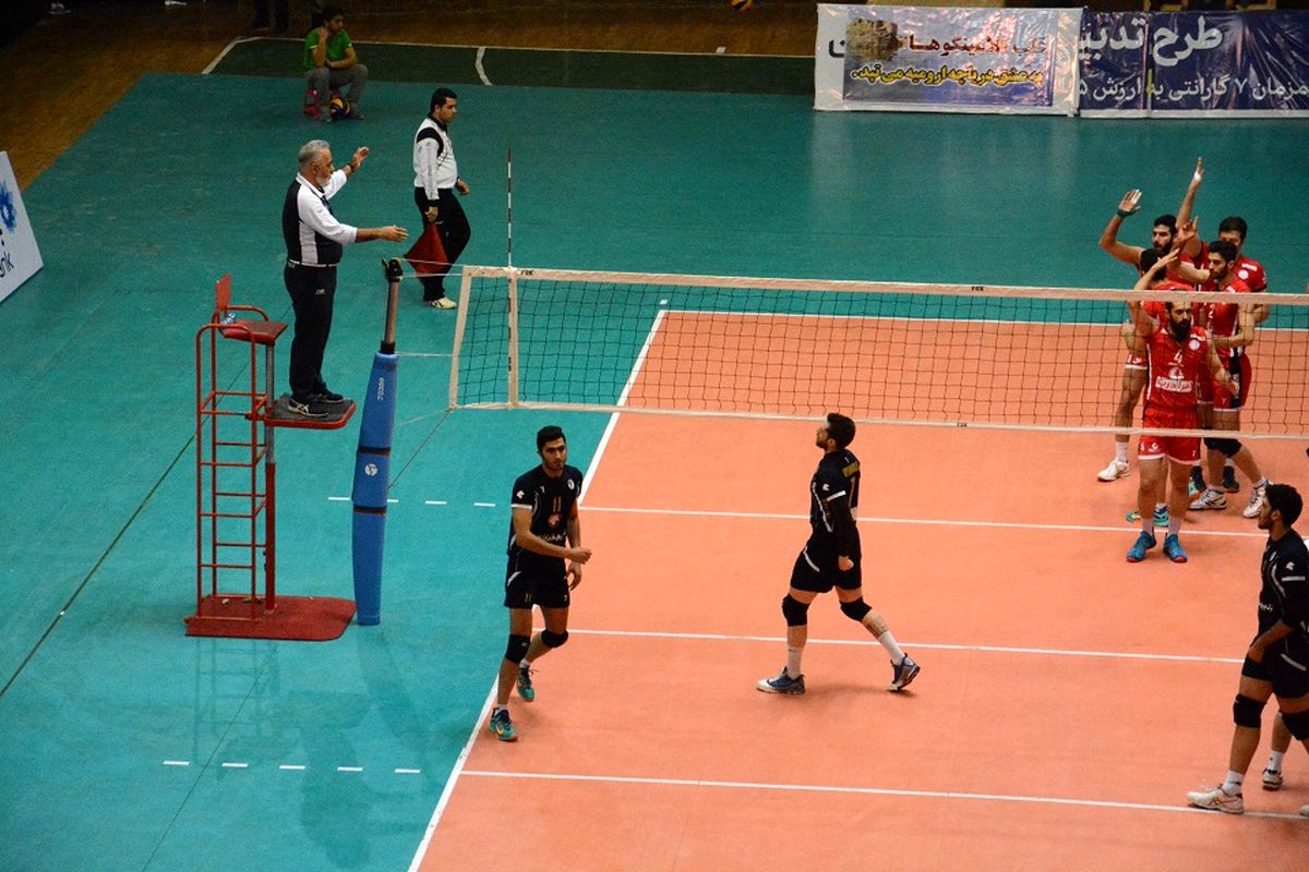 قضاوت و نظارت ۱۹ داور و ناظر در هفته بیست و یکم لیگ برتر والیبال