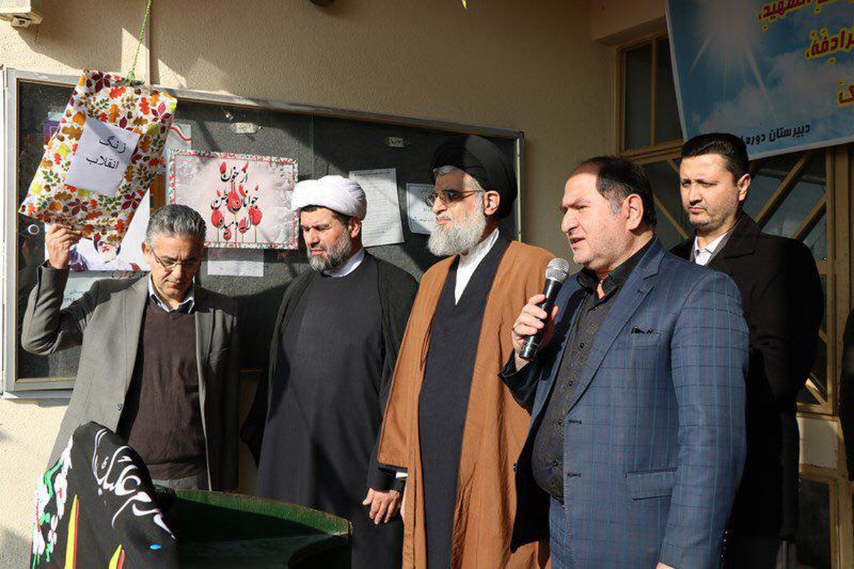 امروزه ملاک قدرت ملی، قدرت علمی، فنی، اقتصادی و تکنولوژیکی است