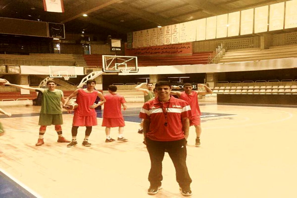 مربی گیلانی در اردوی تیم ملی بسکتبال نوجوانان