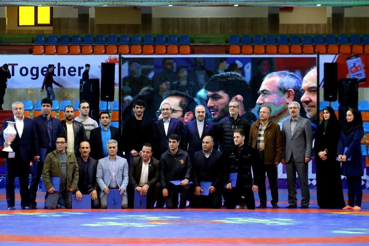 تجلیل وزیر ورزش از حسن یزدانی و احمد میرزاپور +عکس