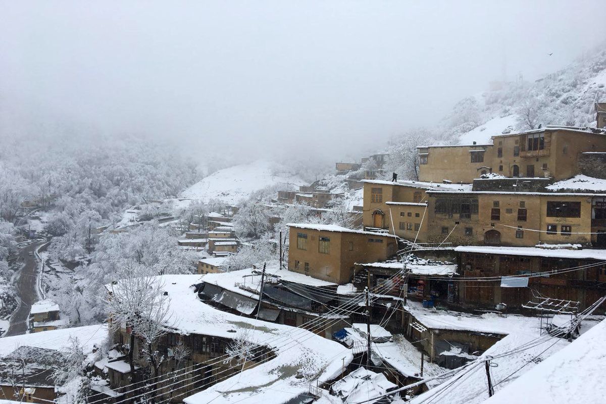 بارش برف در مناطق کوهستانی گیلان