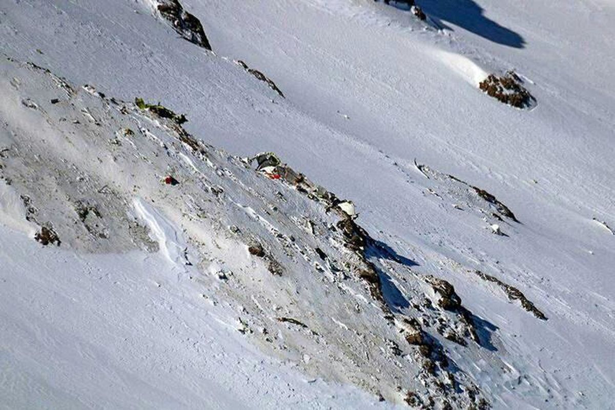 خطر ریزش بهمن وجود دارد / ۸۰ کوهنورد برای انتقال اجساد حضور دارند