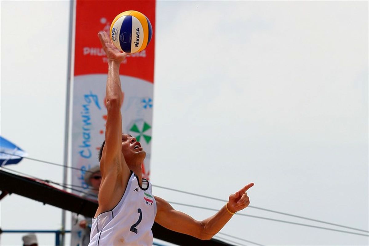 اوکراین ۲، نخستین صعود کننده به جدول اصلی