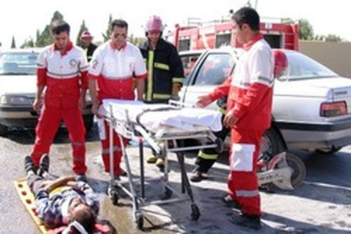 به ۳۲ حادثه دیده توسط هلال احمر البرز امداد رسانی شد