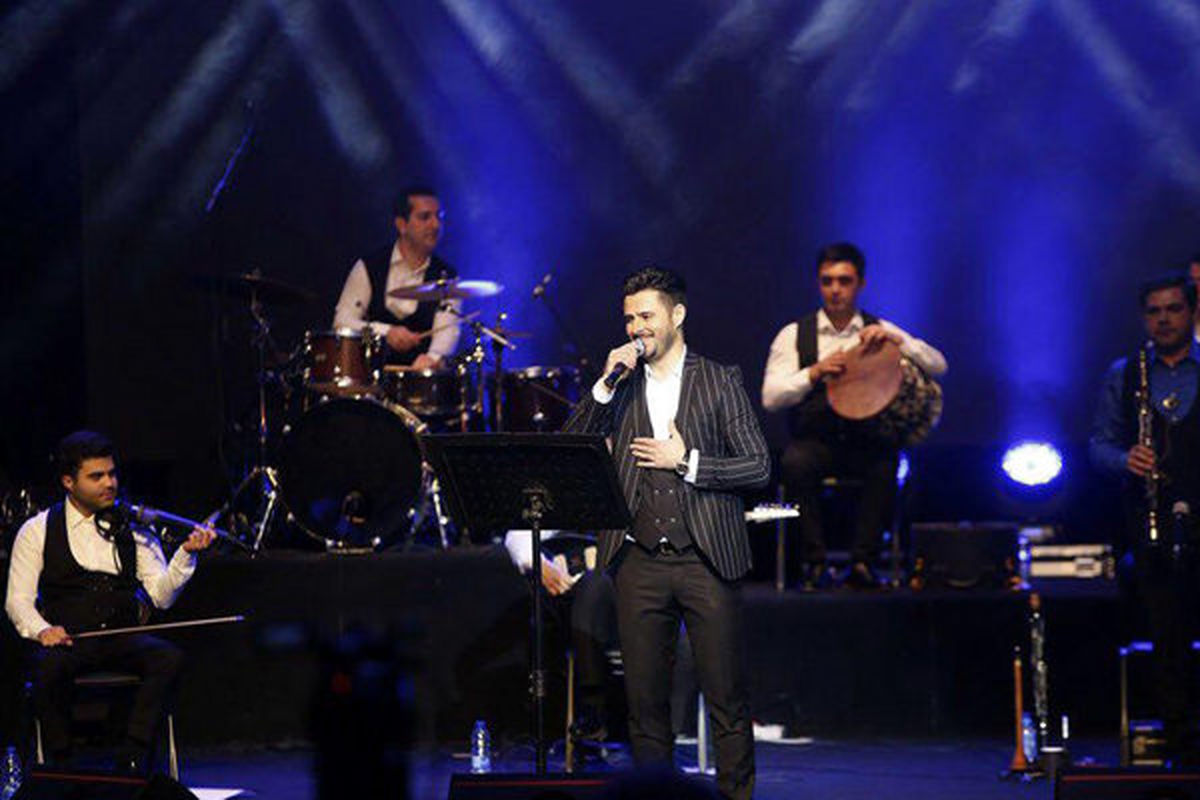 آیهان با ۳ خواننده آذربایجانی کنسرت داد/ همه شاد شدند